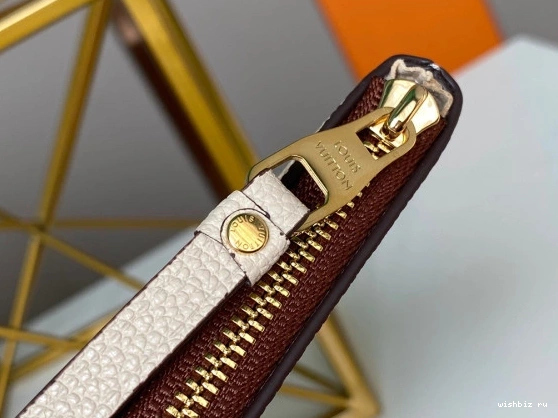 WIS LOUIS VUITTON DAILY POUCH 1010